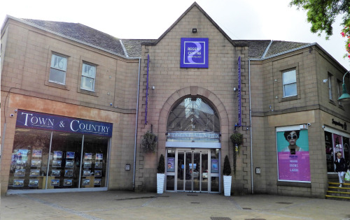 Shopping at the Regent Centre